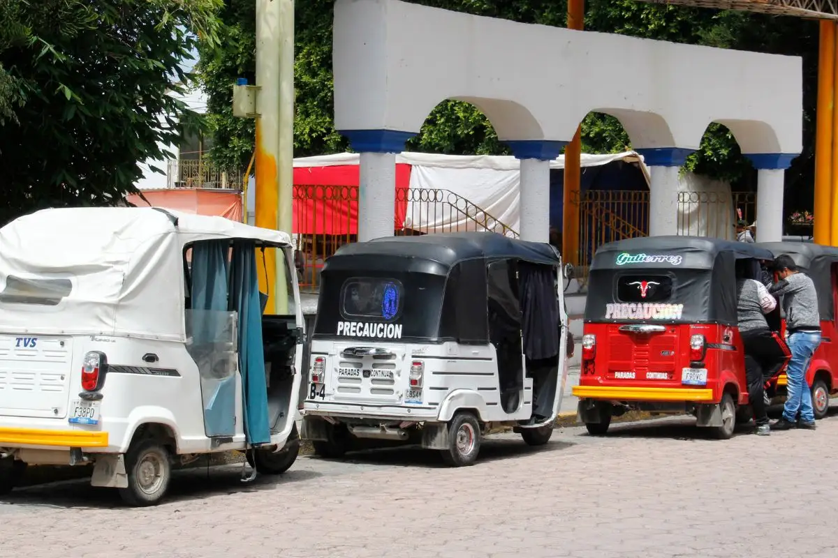 172 mototaxis hay en juntas auxiliares de Puebla; las retirarán si circulan en vías principales: SSG 1 Identifican 172 mototaxis en juntas auxiliares de Puebla