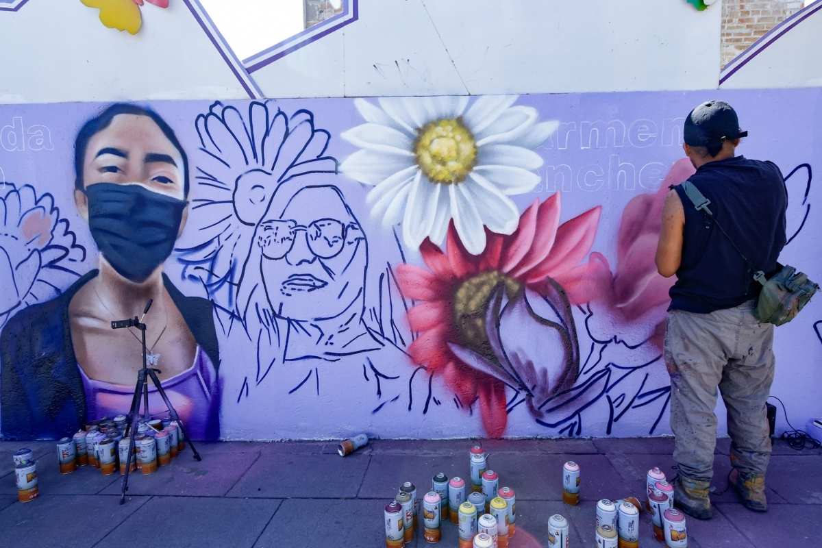 Este es el nuevo mural en honor a las víctimas de violencia ácida en Puebla 