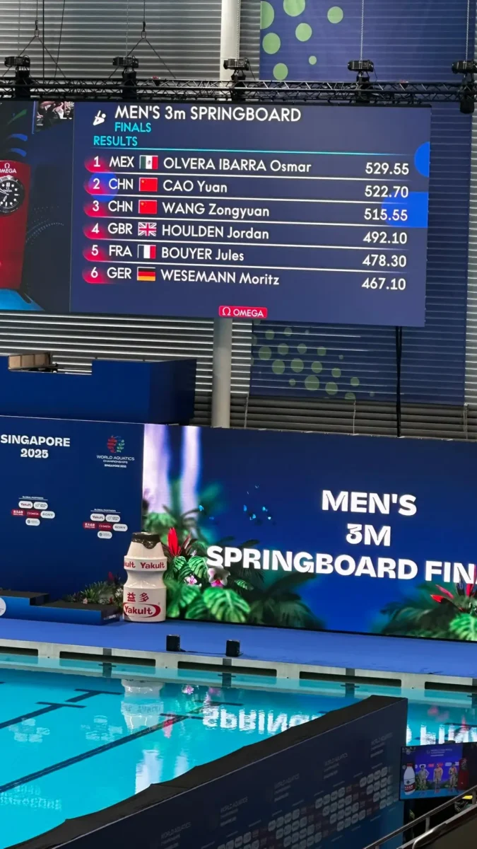 Orgullo mexicano: Clavadista Osmar Olvera se cuelga el oro en Campeonato Mundial 2 Clavadista Osmar Olvera se cuelga el oro en Campeonato Mundial