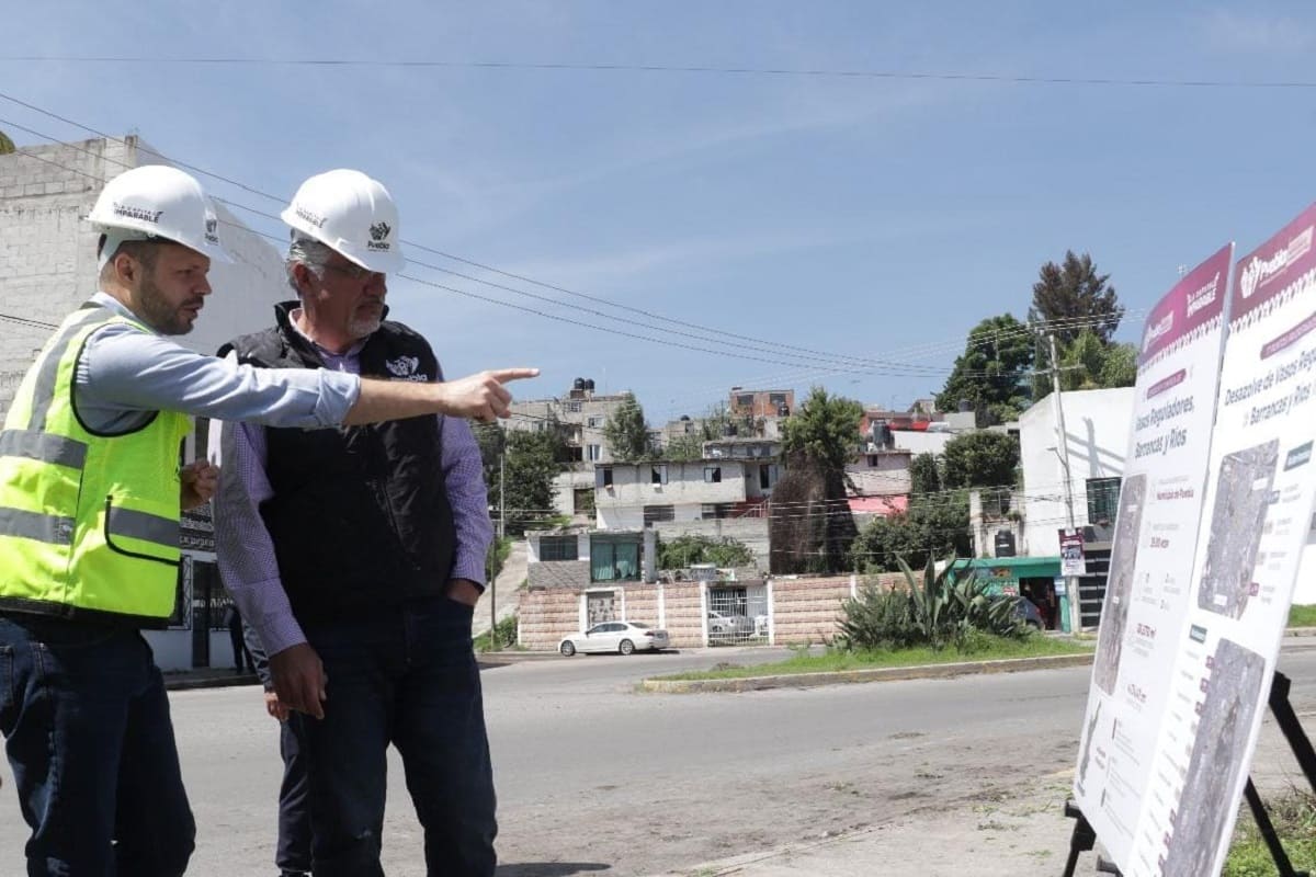 Avanza Gobierno de la Ciudad con acciones de limpieza y desazolve en la capital 1 avanzan trabajos de limpieza y desazolve en Puebla