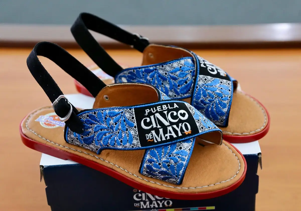 Productores poblanos harán zapatos escolares