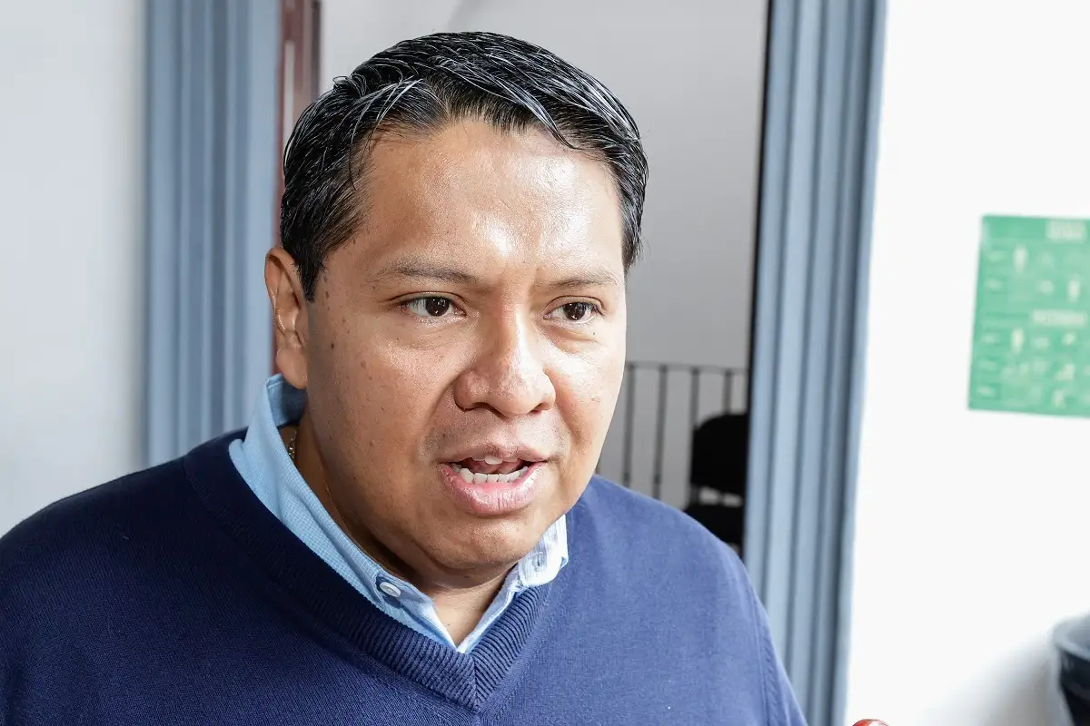 Analizan incrementar multas por obstruir el carril del RUTA