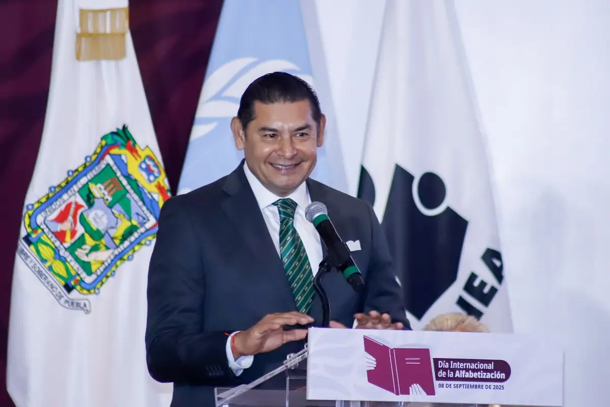 Con la presidenta Sheinbaum, México levantará la Bandera Blanca: Mario Delgado 1 Con la presidenta Sheinbaum, México levantará la Bandera Blanca: Mario Delgado