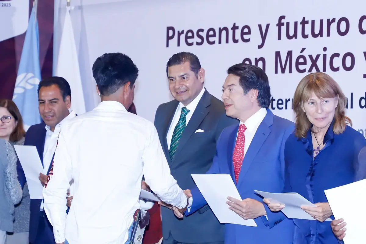 Con la presidenta Sheinbaum, México levantará la Bandera Blanca: Mario Delgado