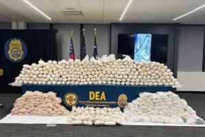 DEA da duro golpe al CJNG