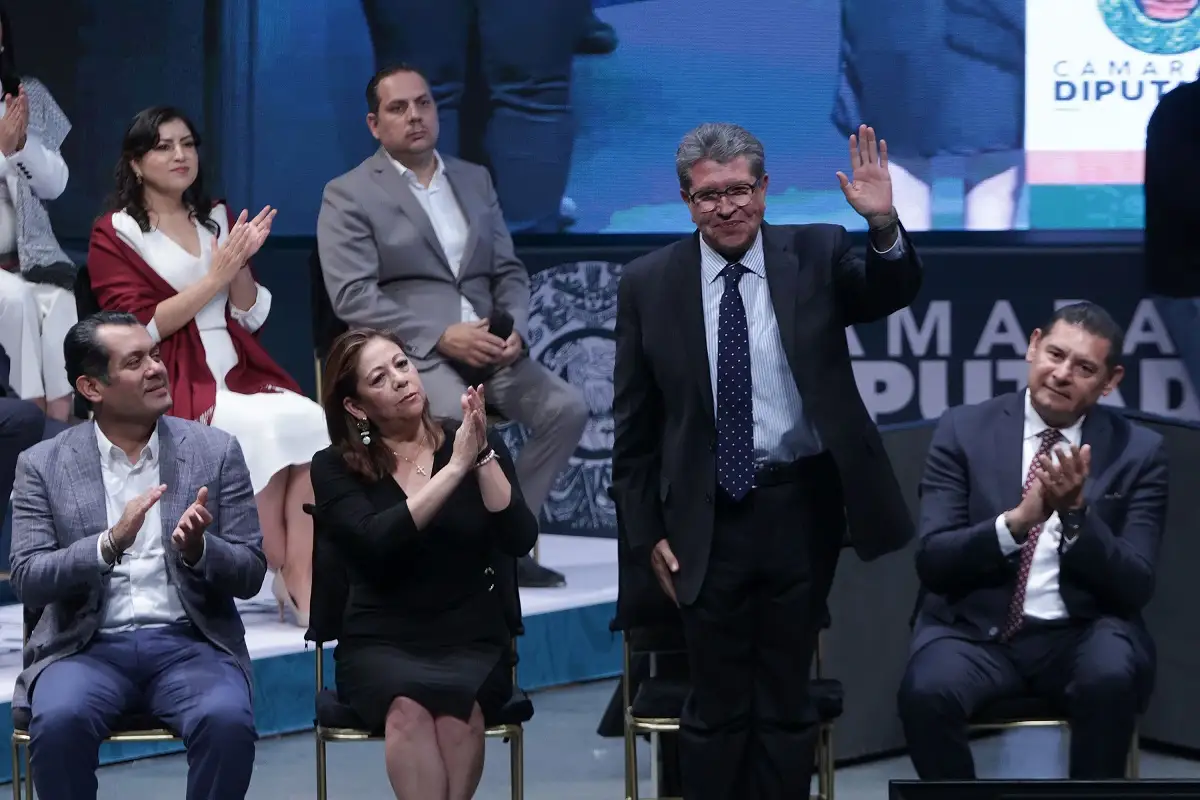 Durante informe de diputados federales poblanos, Armenta destaca unidad con políticas de Sheinbaum