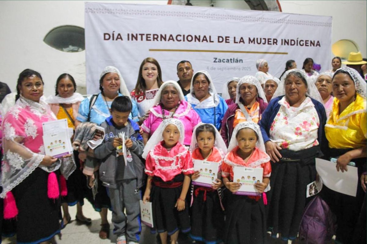 En Zacatlán, conmemoran el Día Internacional de la Mujer Indígena 1 En Zacatlán, conmemoran el Día Internacional de la Mujer Indígena