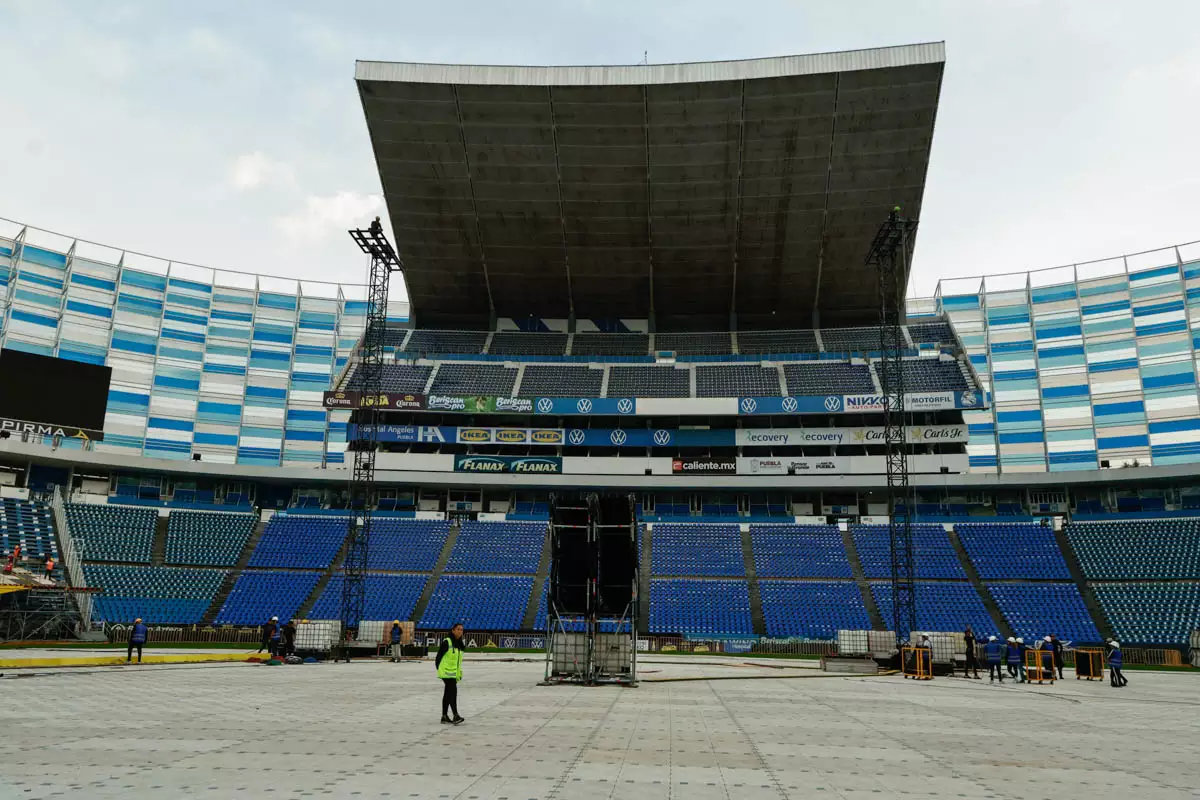 Estadio Cuauhtemoc preparativos Shakira 4