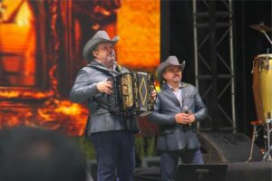 Grupo Pesado conquista a miles en la Feria Patronal de Huejotzingo 2025 con un concierto inolvidable|1