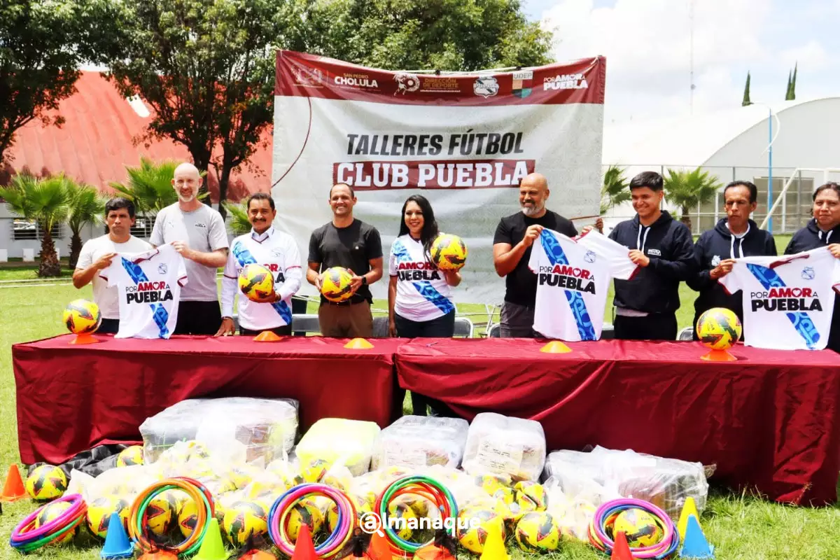 Inaugura Tonantzin Fernandez talleres de futbol del Club Puebla en San Pedro Cholula 1