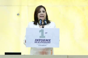 Laura Artemisa presenta informe de labores; fue rendición de cuentas sin protagonismo, destaca Armenta