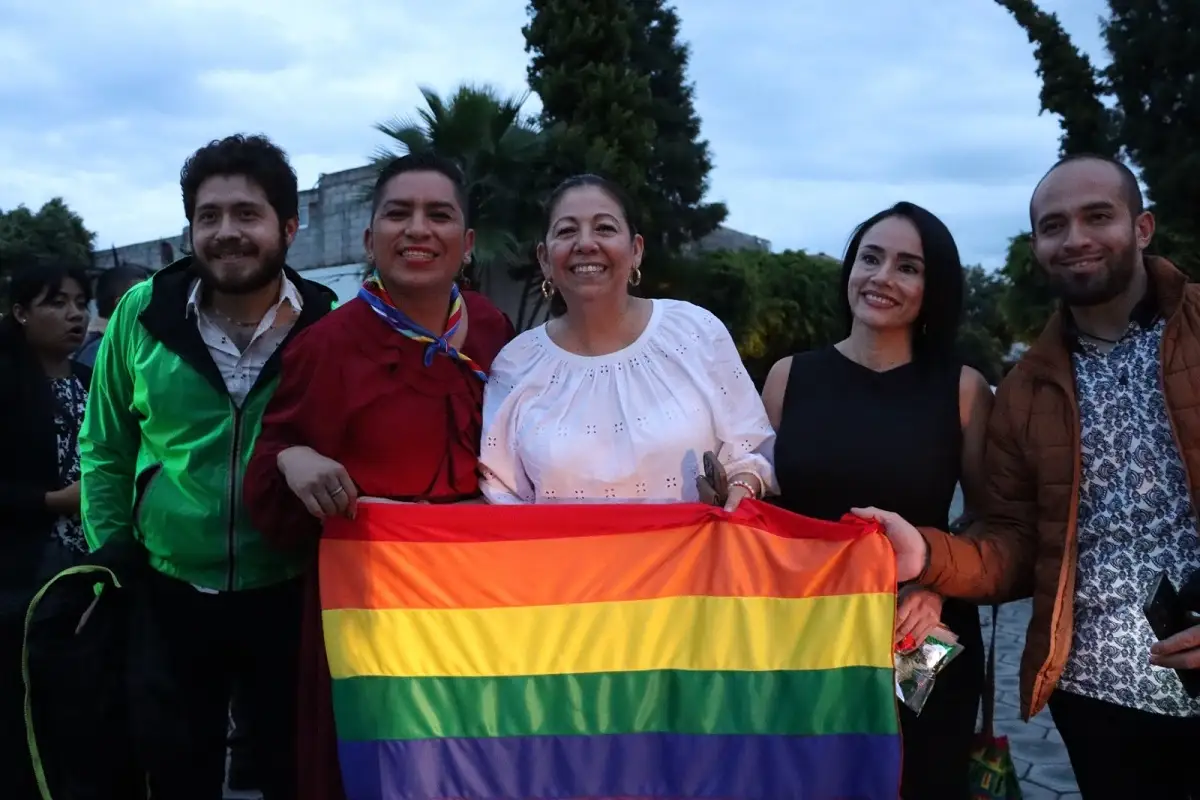 Llama Laura Artemisa a juventudes de Morena a abrazar causas sociales