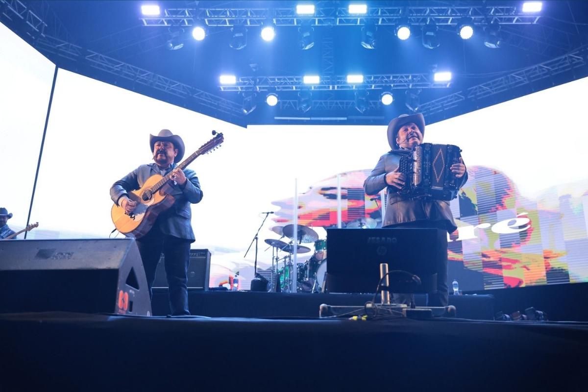 Matisse y Pesado cierran con broche de oro la 83 Gran Feria de la Manzana 1 Matisse y Pesado cierran con broche de oro la 83 Gran Feria de la Manzana1