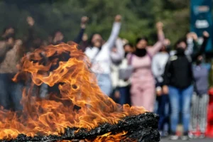 Normalistas de Teteles desquician la ciudad de Puebla