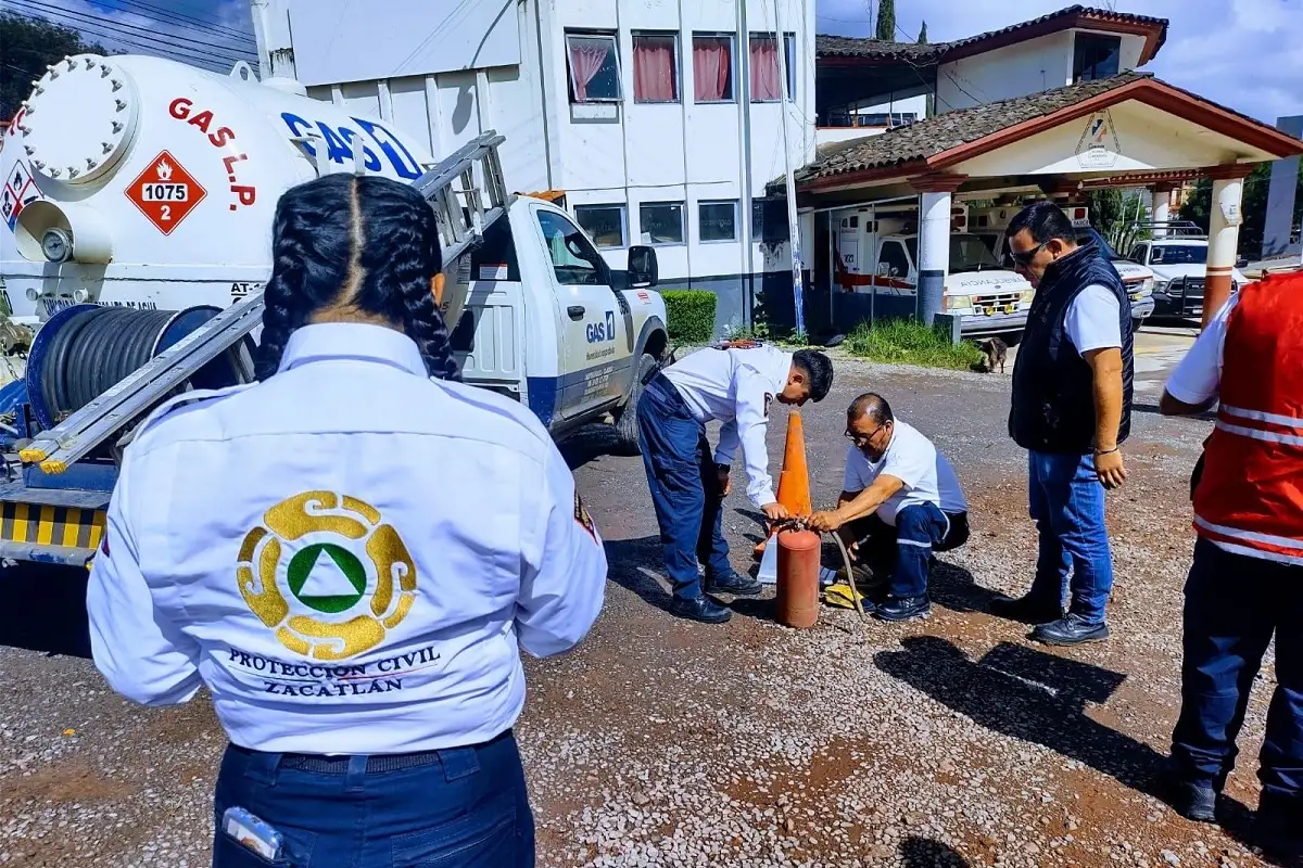 Protección Civil de Zacatlán supervisa unidades de gas LP para garantizar seguridad de las familias