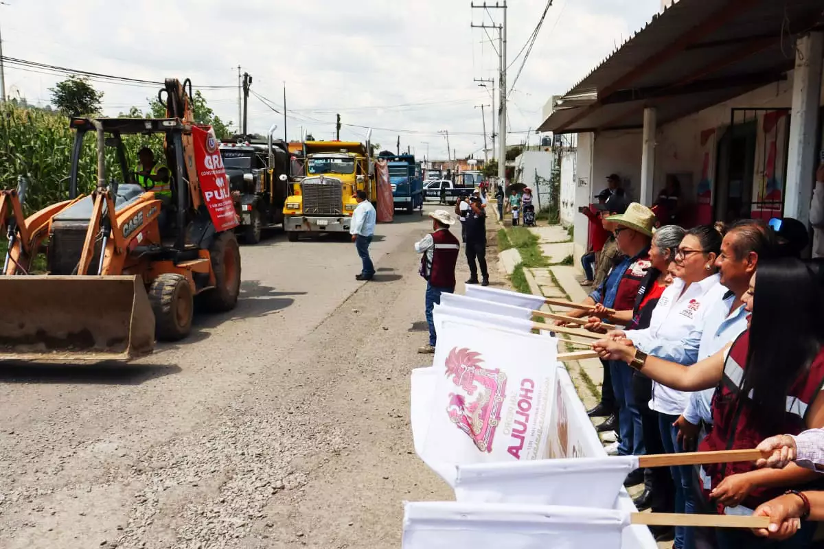 Rehabilita Gobierno de Tonantzin Fernandez mas vialidades en San Pedro Cholula 3