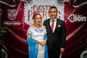 Roberto Solís encabeza su primer Grito de Independencia en Huejotzingo con gran fervor patrio