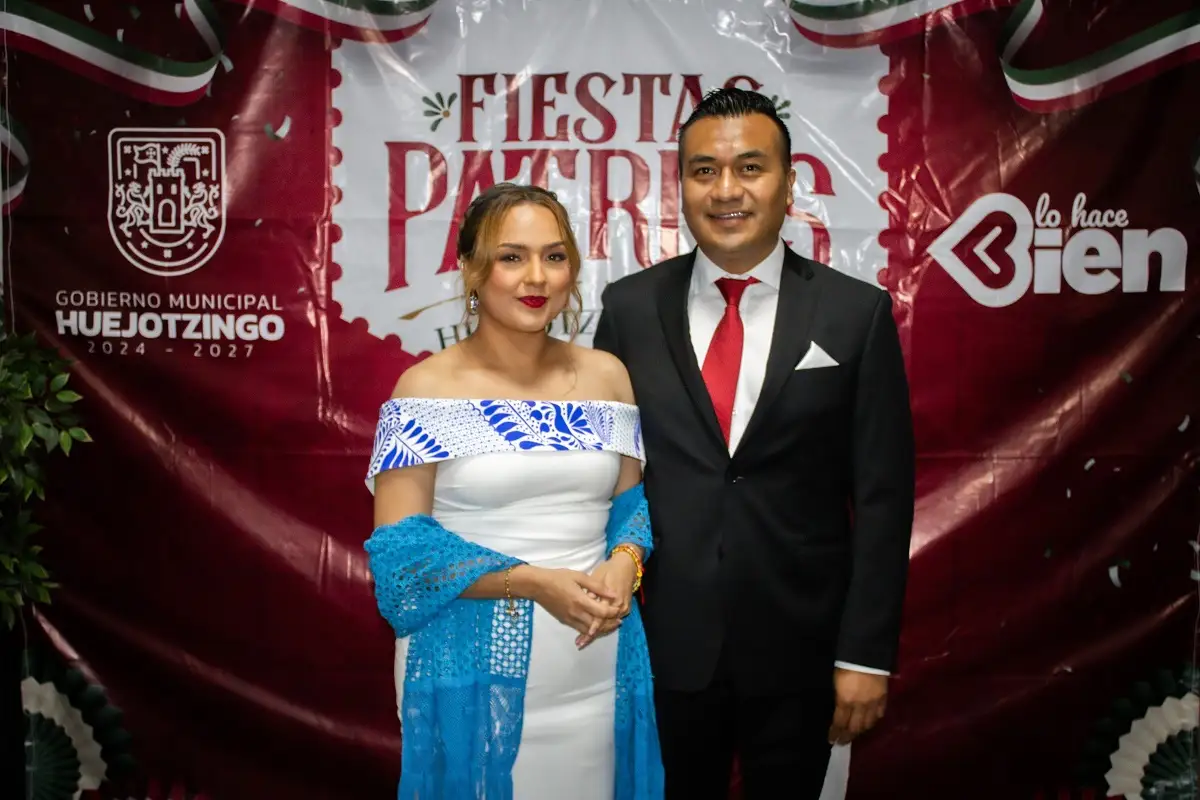 Roberto Solís encabeza su primer Grito de Independencia en Huejotzingo con gran fervor patrio