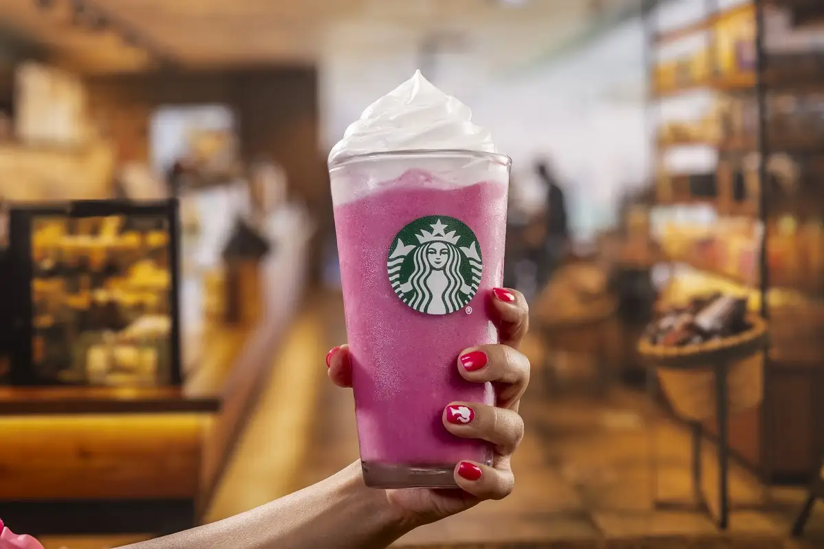 Starbucks y Barbie lanzan su primera colaboración y esto es todo lo que debes saber 1 Starbucks y Barbie lanzan su primera colaboración y esto es todo lo que debes saber