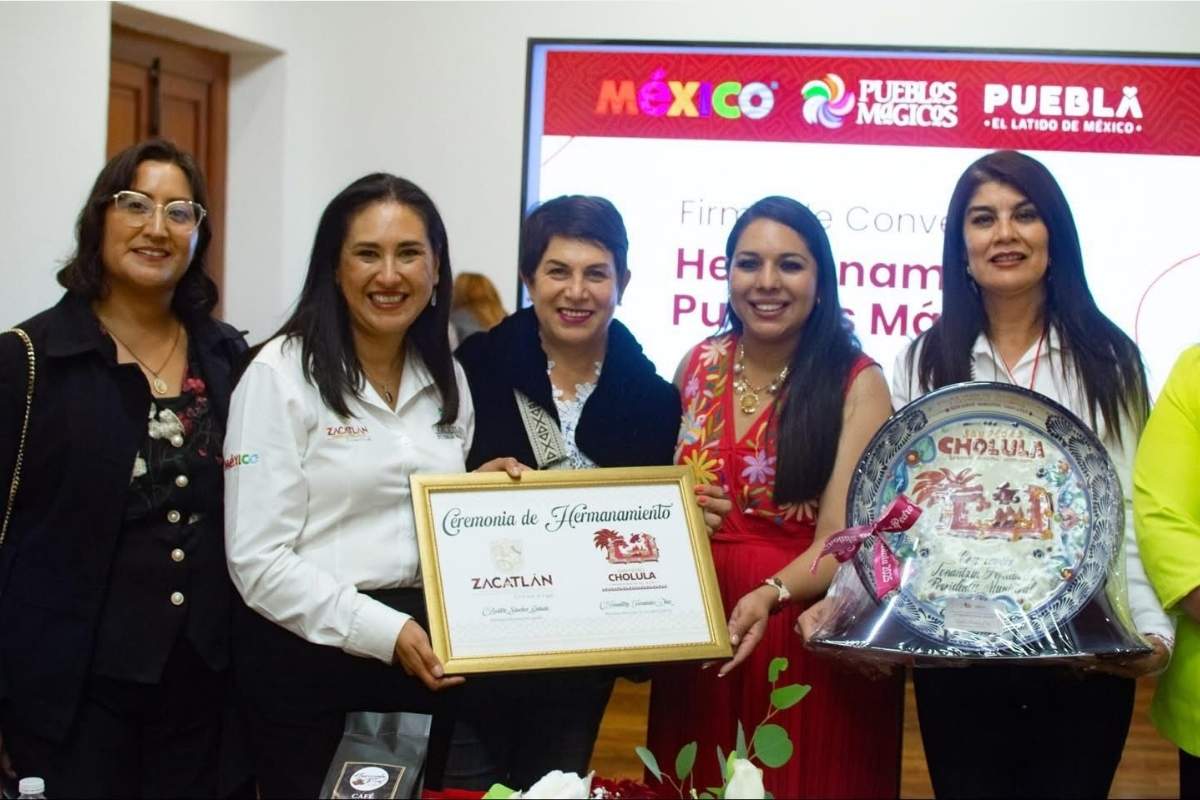 Zacatlán y San Pedro Cholula firman acuerdo de Hermanamiento 1 Zacatlán y San Pedro Cholula firman acuerdo de Hermanamiento1