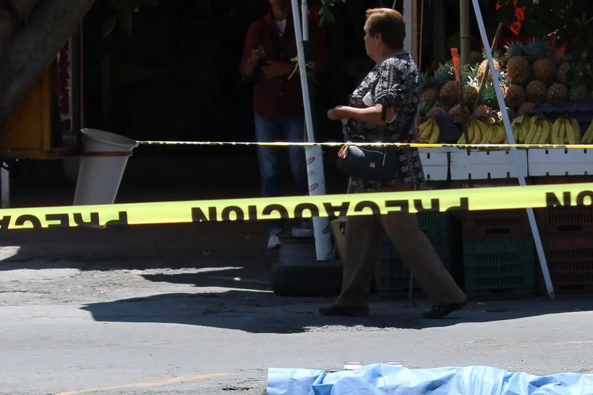 Matan a balazos a hombre en situación de calle en Chiautla