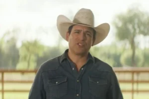 Bobby Pulido anuncia candidatura al Congreso de EU