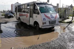 40 mil calles en pésimas condiciones en Puebla