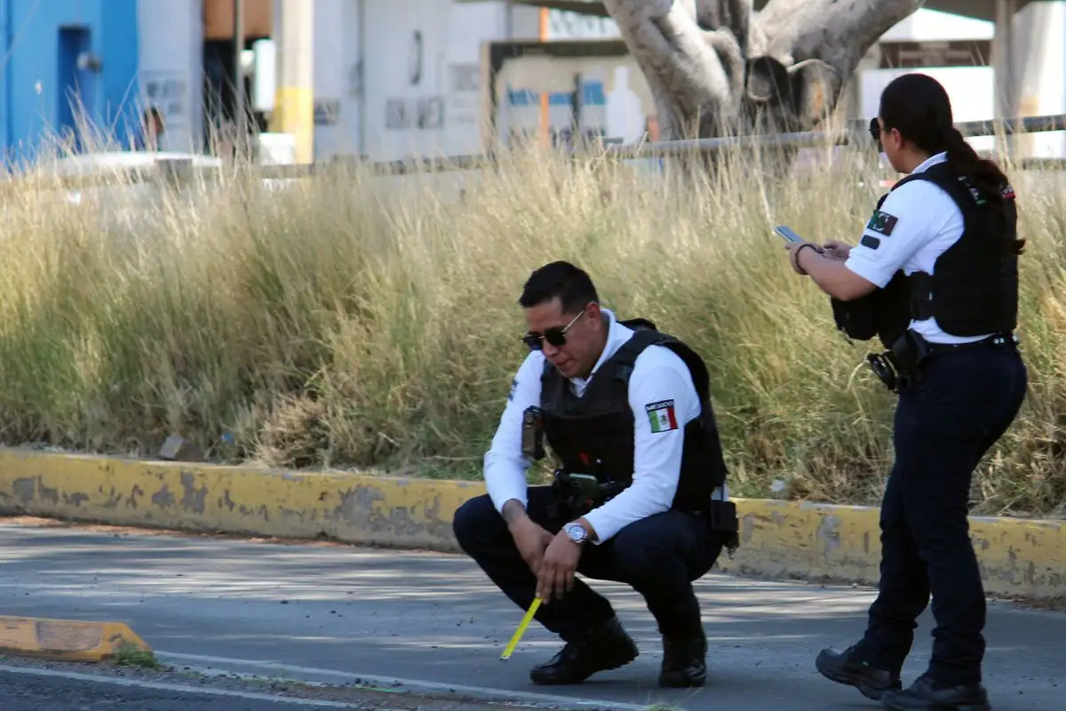 Roban camión en la Tlaxco-Tejocotal con mercancía valuada en 130 mil pesos