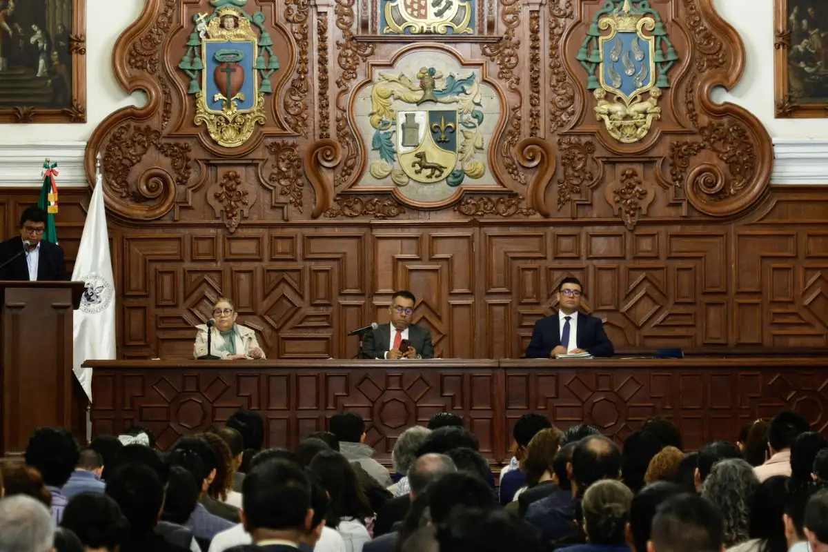 En Consejo Universitario, llaman “porro de Esparza” a Rodolfo Zepeda Memije