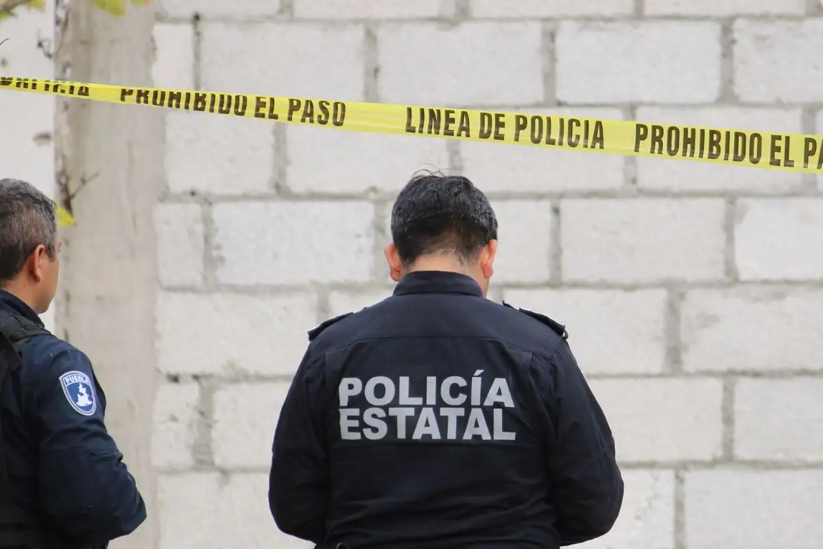 Encuentran a dos cuerpos encobijados en San Salvador El Verde