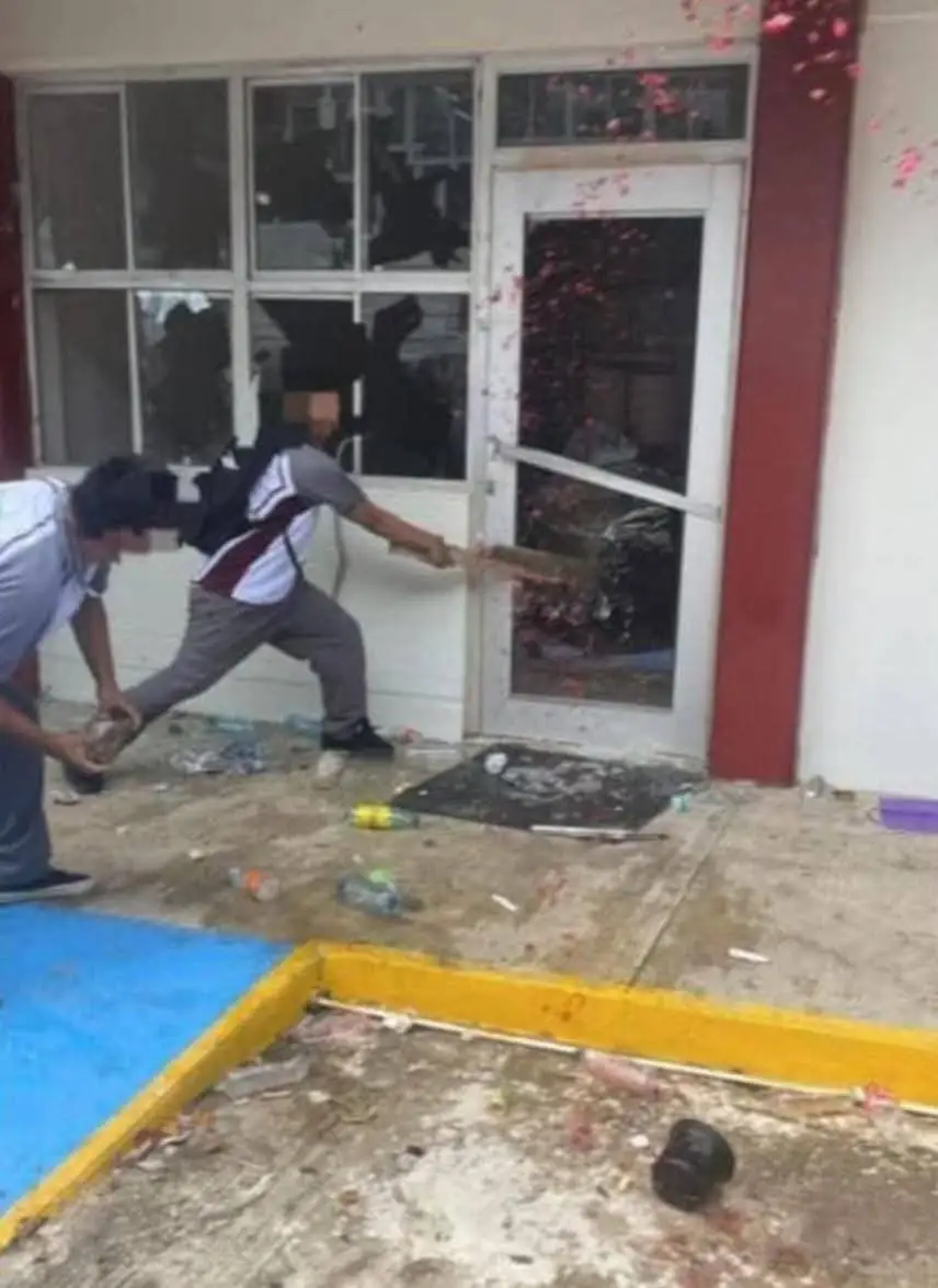 Golpean al director del CETis 78 en Altamira por acosador