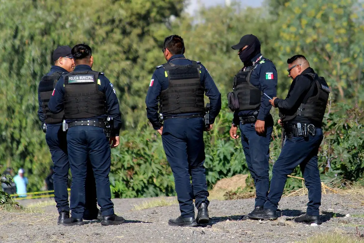 Hallan dos cuerpos embolsados en Ahuazotepec
