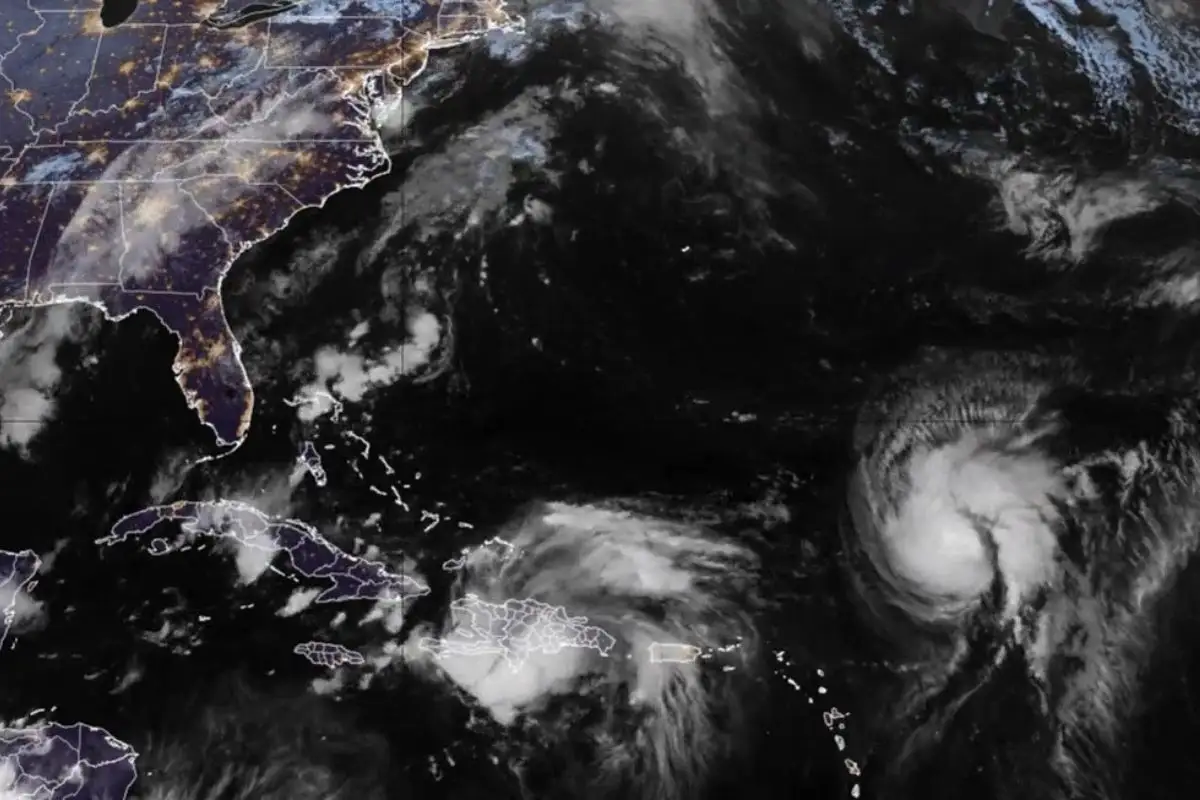 Huracán Humberto ya es categoría 1 y subirá hasta 4