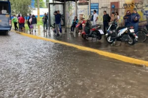 Fuertes lluvias dejan inundaciones en Puebla este 27 de septiembre