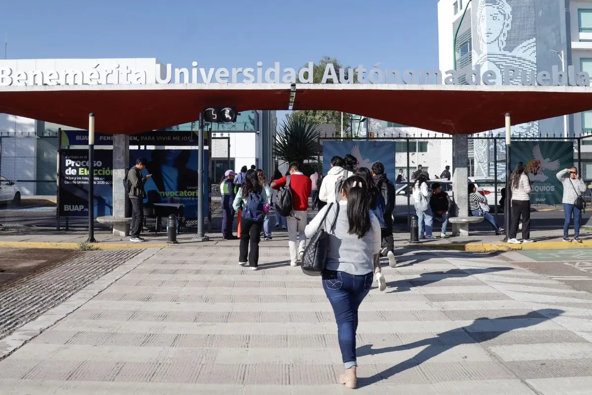 ¿Cuándo será megapuente en BUAP por fiestas patrias?