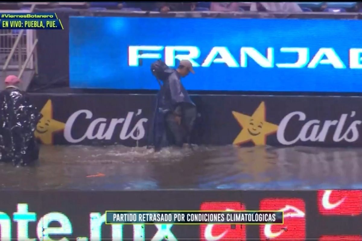 Cancha del Cuauhtémoc se inunda y se retrasa el Puebla vs Chivas. suspenden el puebla vs chivas