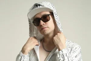 Anuncian concierto gratuito de Raymix en Huauchinango para apoyar a damnificados de la Sierra Norte