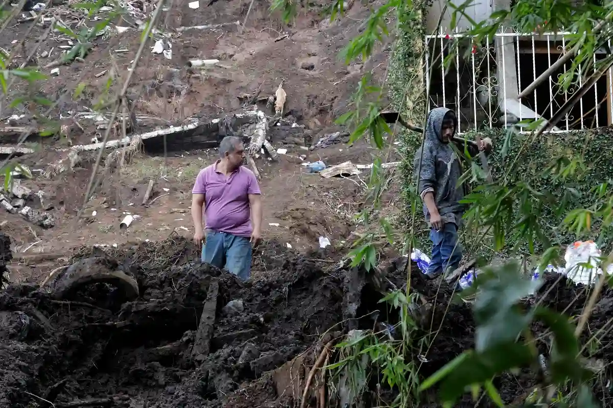 Armenta informa que solo 13 comunidades de Puebla siguen incomunicadas tras las lluvias