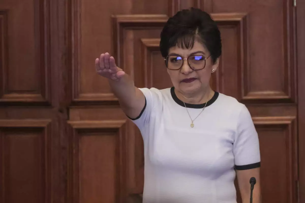 Lilia Cedillo rindió protesta como rectora