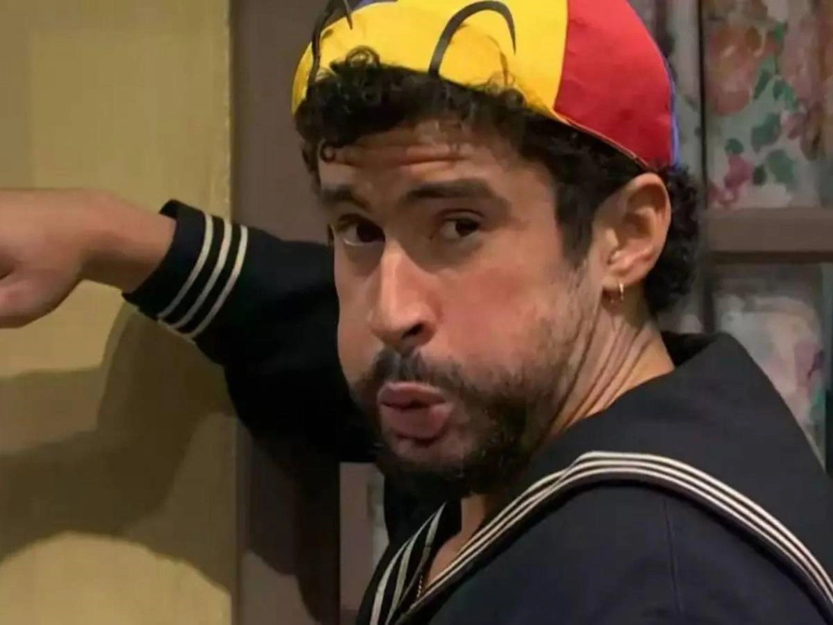 Bad Bunny interpreta a Kiko en parodia de El Chavo del 8 en “Saturday Night Live”