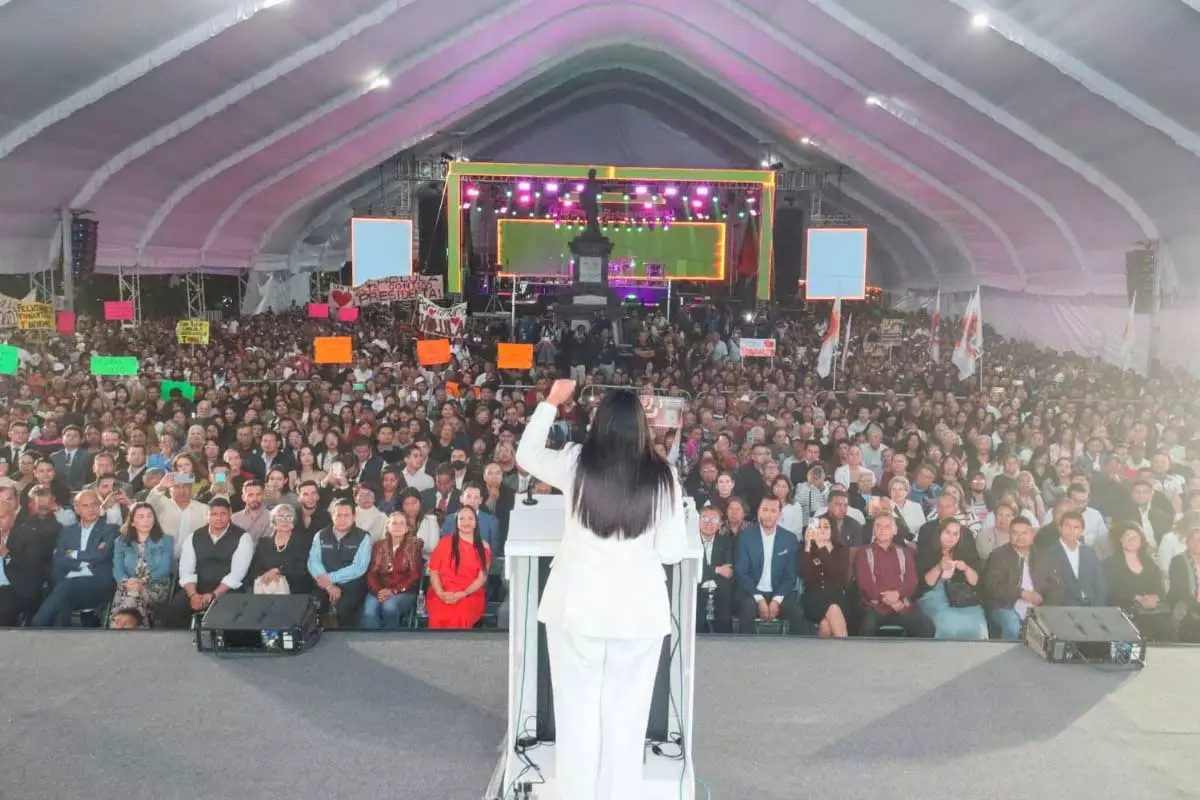 Con el respaldo de miles de cholultecas rinde Tonantzin Fernandez su primer Informe de Gobierno de compromisos cumplidos 4