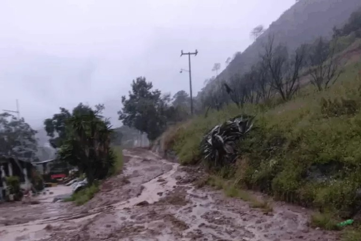 Daños en la Sierra Norte de Puebla por lluvias tres muertos, 80 mil damnificados y 25 municipios afectados