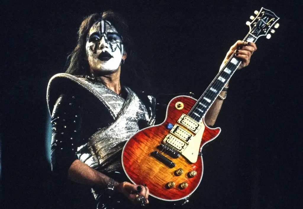 ¿De qué murió Ace Freshley, guitarrista y fundador de KISS?