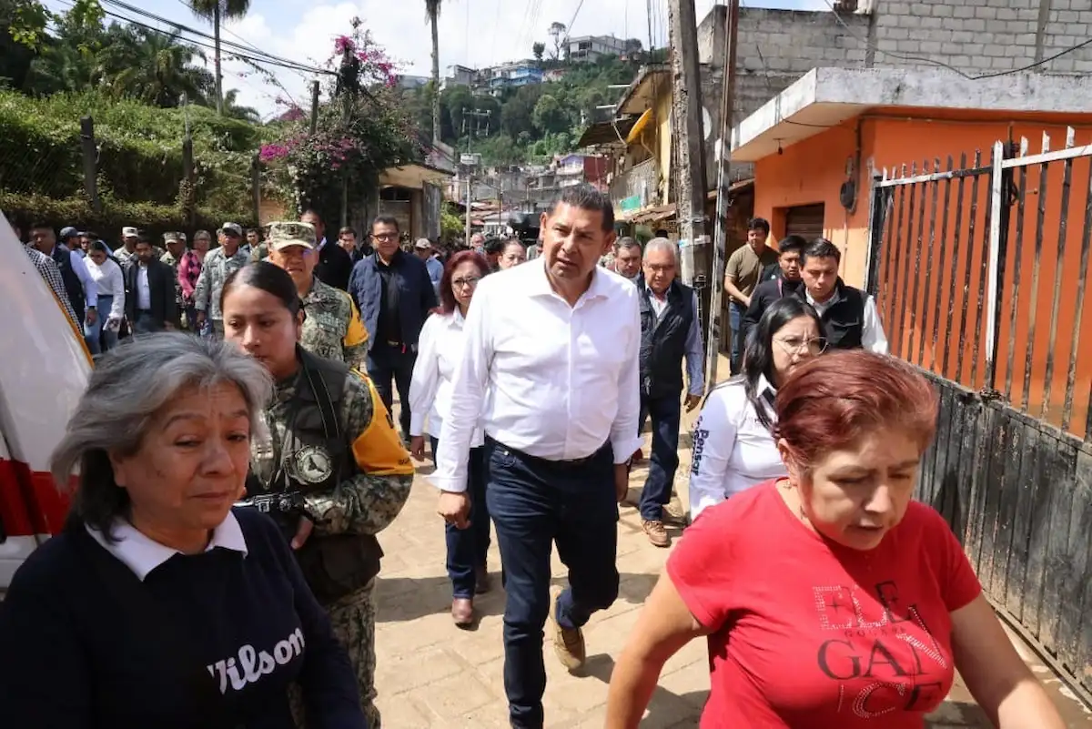 Gobernador Armenta supervisa limpieza y reconstrucción de viviendas afectadas en Huauchinango 1 Gobernador Armenta supervisa limpieza y reconstrucción de viviendas afectadas en Huauchinango