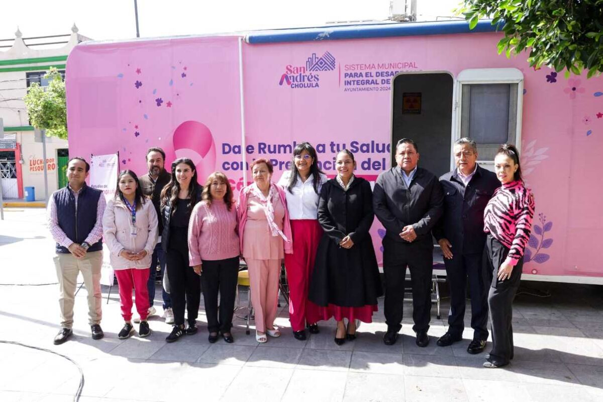 San Andrés Cholula se ilumina de rosa en el Día Internacional de la Lucha contra el Cáncer de Mama 5 Imagen de WhatsApp 2025 10 20 a las 22.45.53 428262a5 1