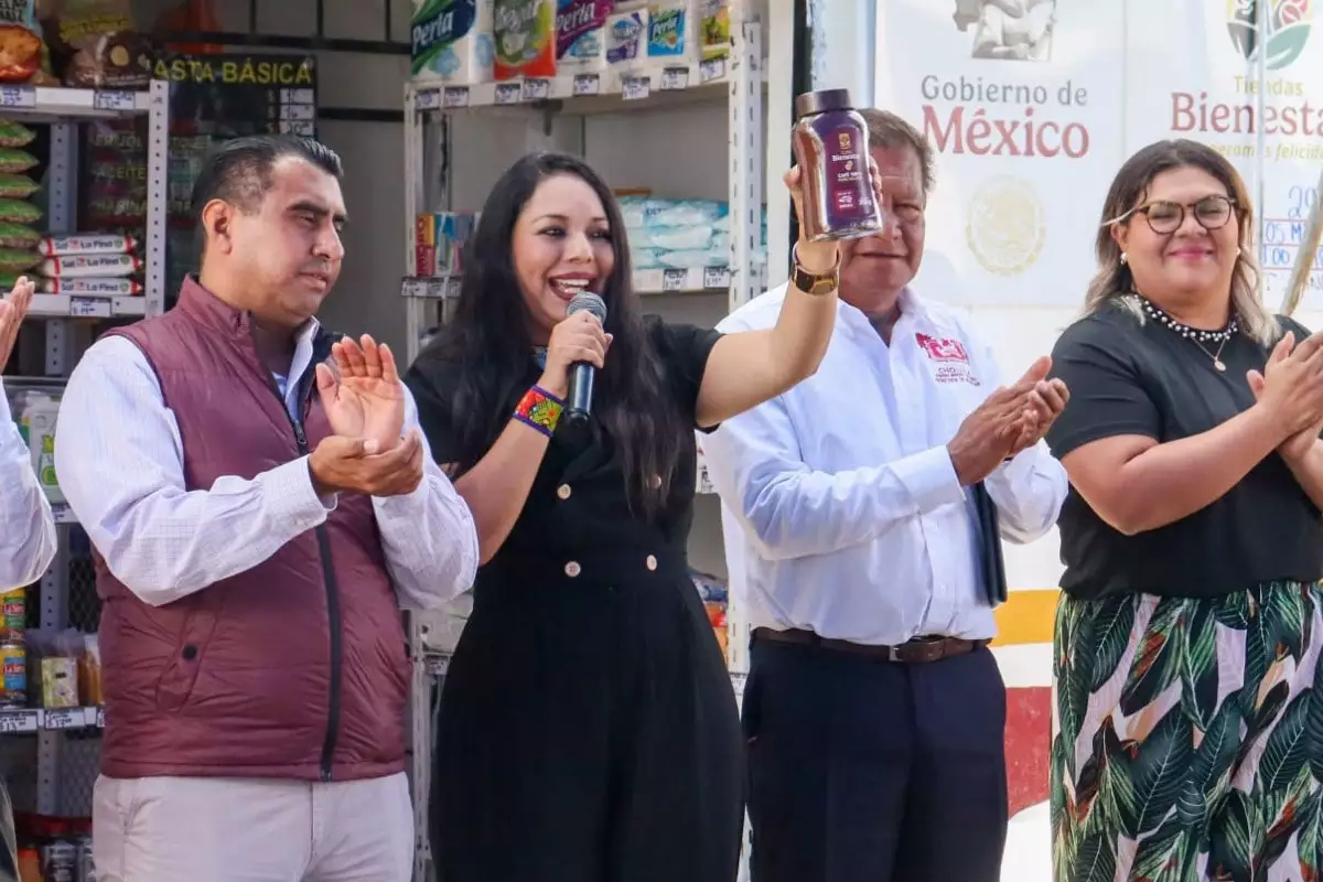 Inaugura Tonantzin Fernandez la primera Tienda Bienestar de su administracion 6