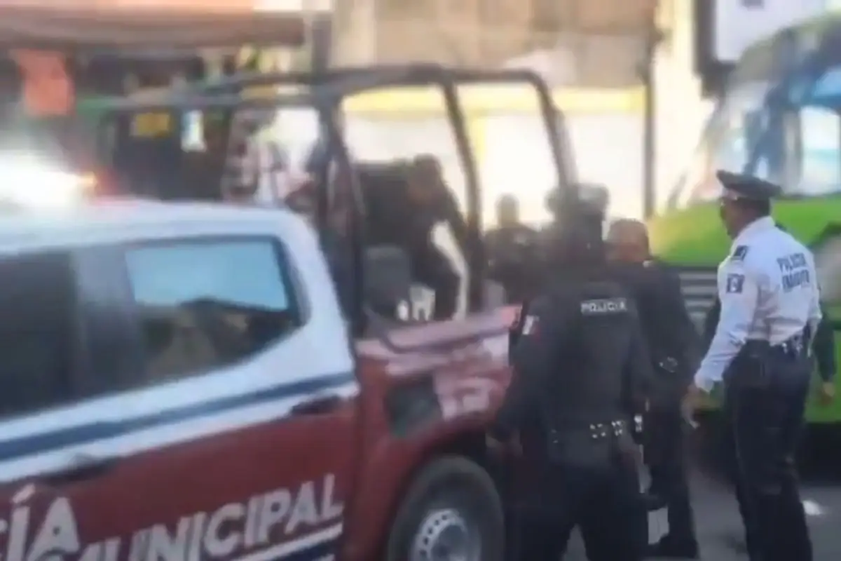 Intento de feminicidio en Tehuacán: Limpiaparabrisas apuñala a su pareja en el centro 4 Intento de feminicidio en Tehuacán Limpiaparabrisas apuñala a su pareja en el centro