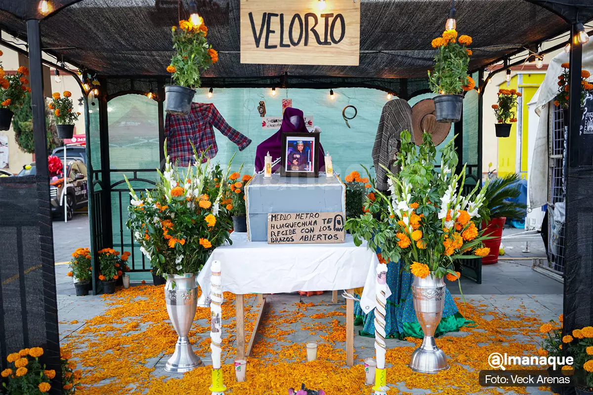 Colocan ofrenda a Medio Metro de Puebla en Huaquechula