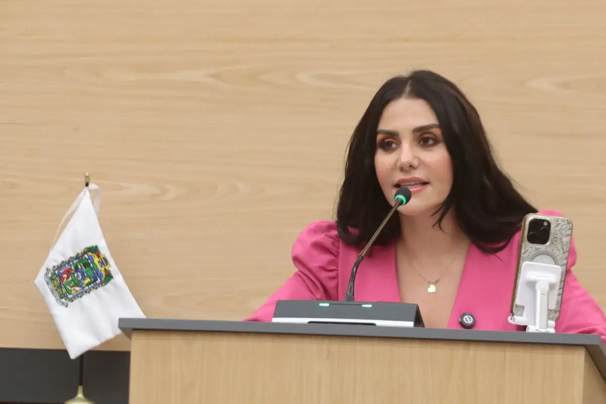 Promueve diputada Susana Riestra iniciativas para regular el uso de redes sociales en menores