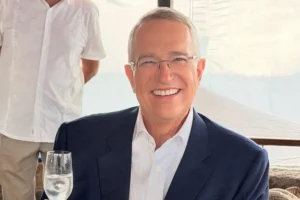 Ricardo Salinas pide que se actualice su deuda con el SAT y ofrece pagarla en 10 días